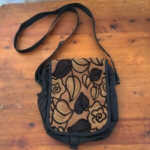 Reign Vermont Aurora Day Purse